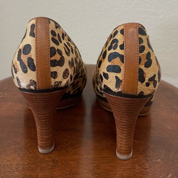 Softt Broadway Leopard Heels - Picture 9 of 13